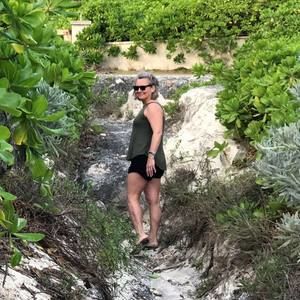 Meet your Posher, Pam